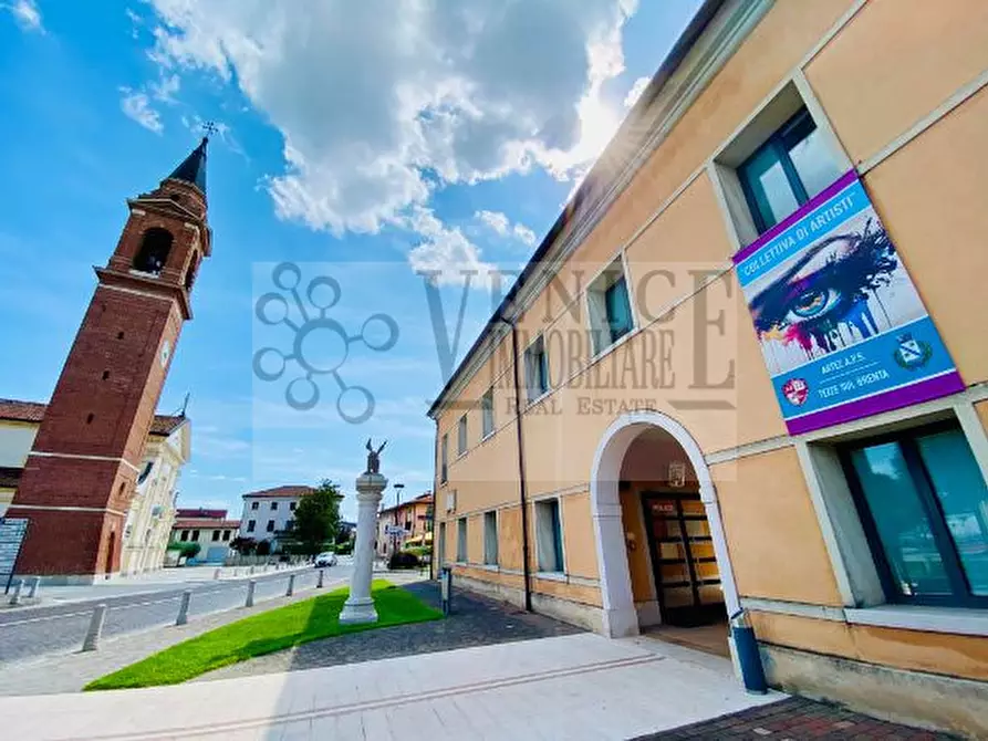 Immagine 1 di Terreno in vendita  a Tezze Sul Brenta