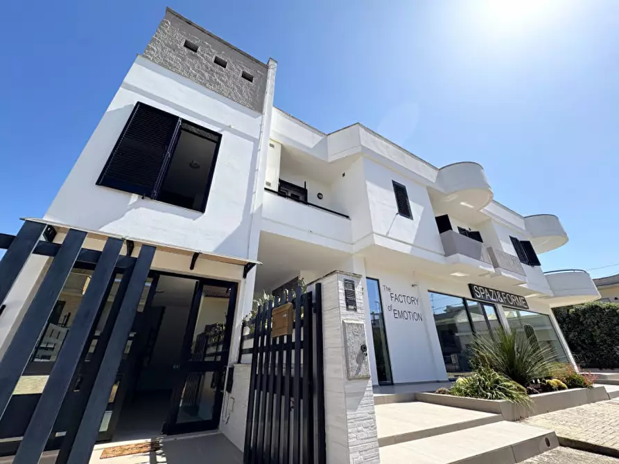 Immagine 47 di Casa indipendente in vendita  in via Lucio Greco a Melendugno