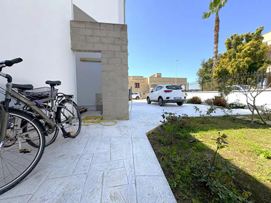 Immagine 49 di Casa indipendente in vendita  in via Lucio Greco a Melendugno