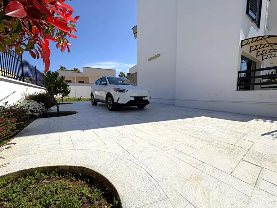 Immagine 50 di Casa indipendente in vendita  in via Lucio Greco a Melendugno