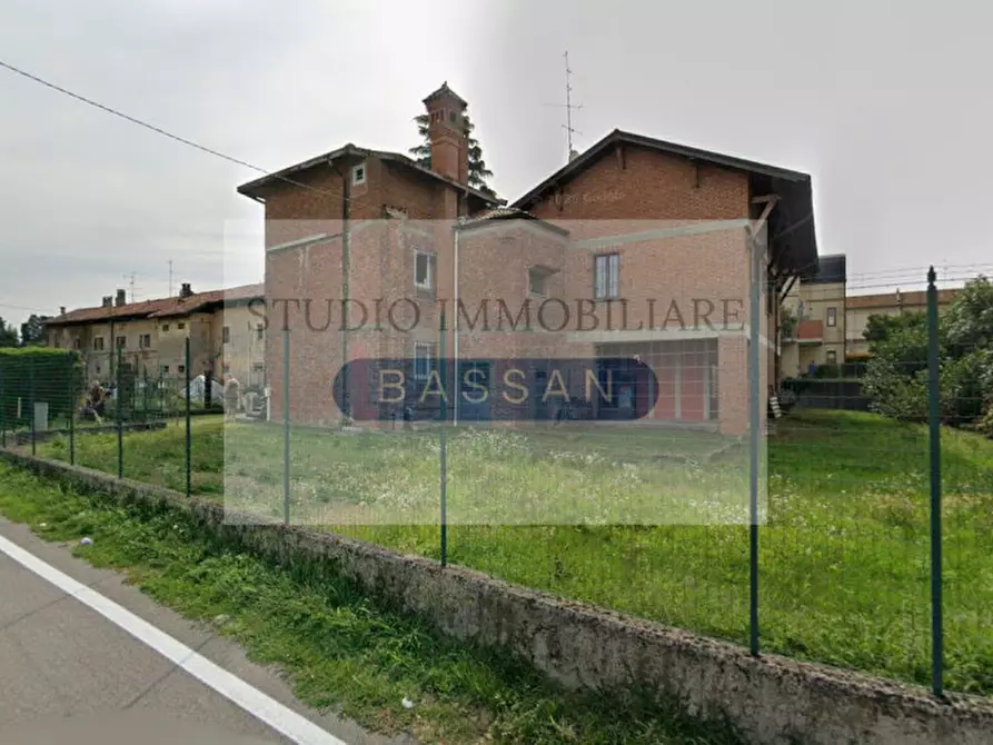 Immagine 23 di Casa indipendente in vendita  in Via Giuseppe Verdi 13 a Casorate Sempione