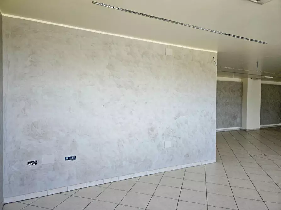Immagine 18 di Ufficio in vendita  in via Norvegia 72 a Cascina