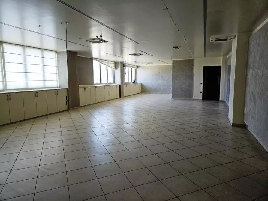 Immagine 21 di Ufficio in vendita  in via Norvegia 72 a Cascina