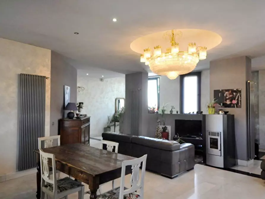 Immagine 5 di Appartamento in vendita  in viale Matteotti a Montevarchi