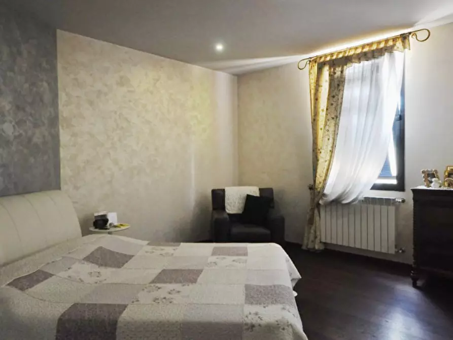 Immagine 9 di Appartamento in vendita  in viale Matteotti a Montevarchi