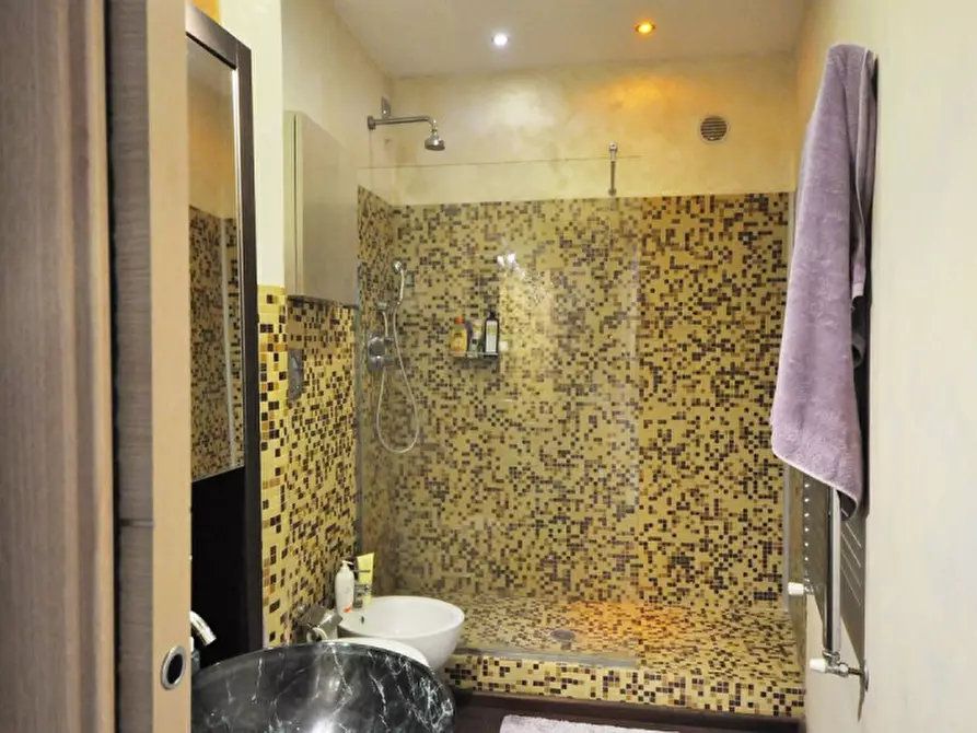 Immagine 16 di Appartamento in vendita  in viale Matteotti a Montevarchi