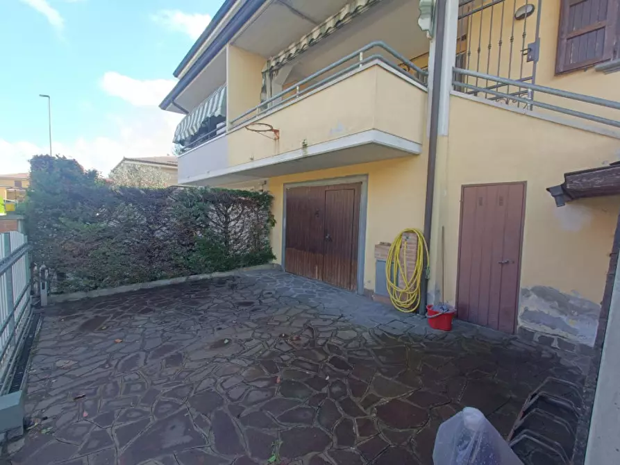 Immagine 2 di Villetta a schiera in vendita  in Via Luigi Pirandello a Brescello