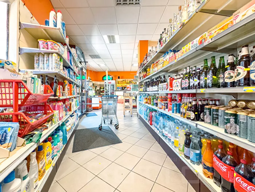 Immagine 7 di Attività commerciale in vendita  in veruno via marconi 15 a Gattico-Veruno