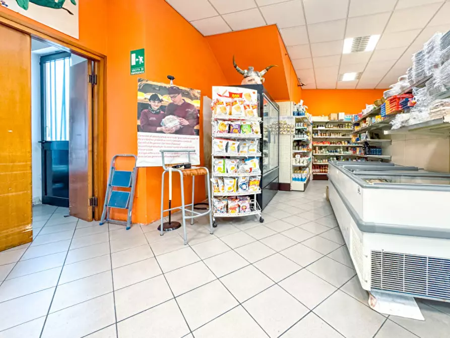 Immagine 8 di Attività commerciale in vendita  in veruno via marconi 15 a Gattico-Veruno