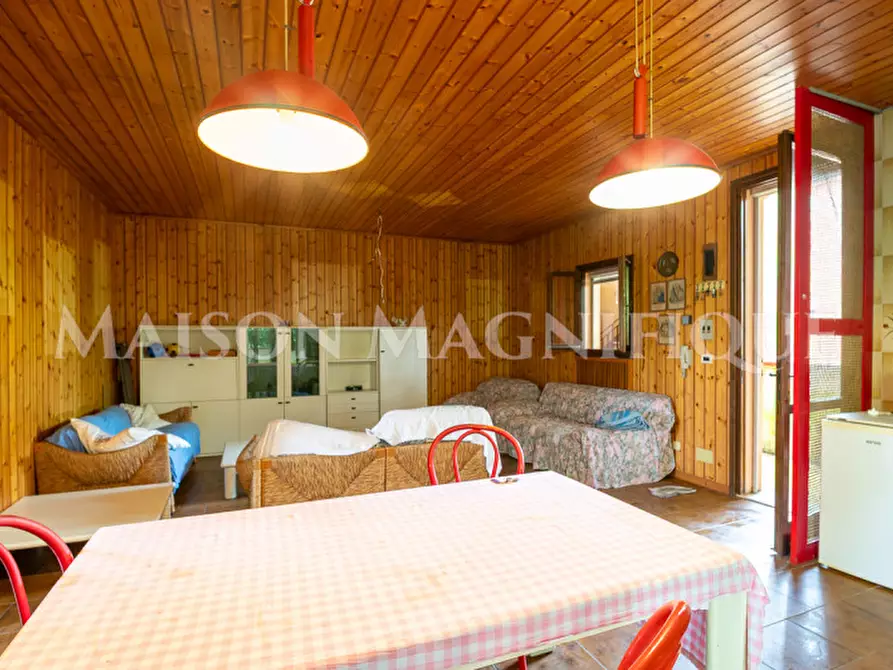 Immagine 8 di Villetta a schiera in vendita  in Viale Inghilterra 15 a Comacchio