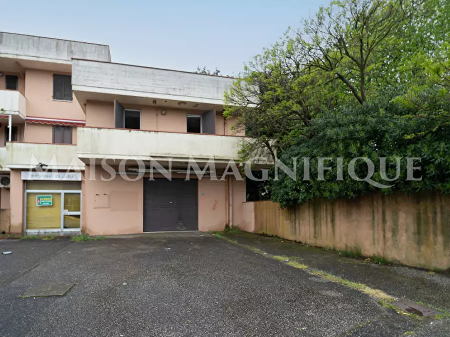 Immagine 22 di Villetta a schiera in vendita  in Viale Inghilterra 15 a Comacchio