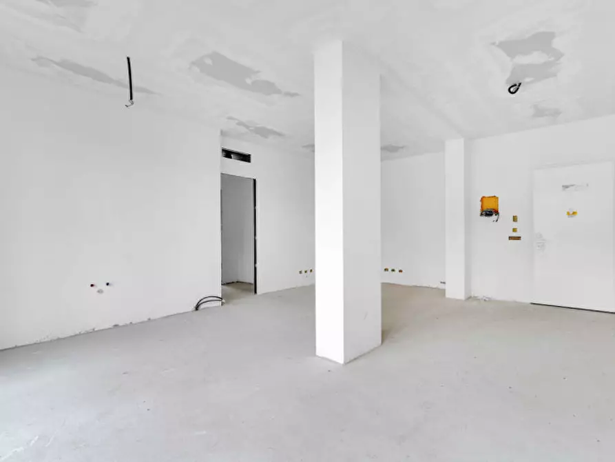 Immagine 23 di Appartamento in vendita  in Via Milano, 9 a Cesano Boscone