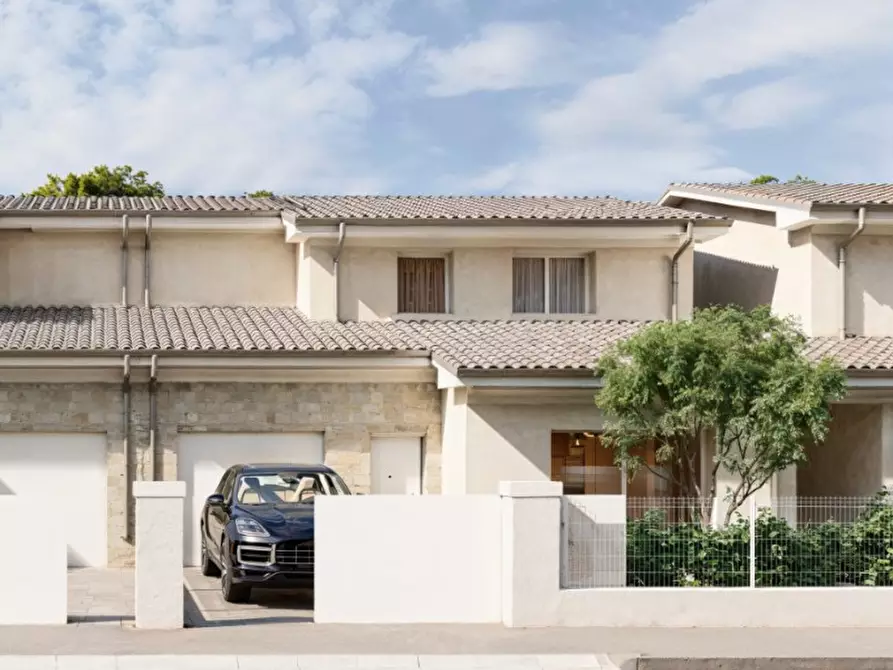 Immagine 2 di Casa bifamiliare in vendita  in Via Montano II a Villaga