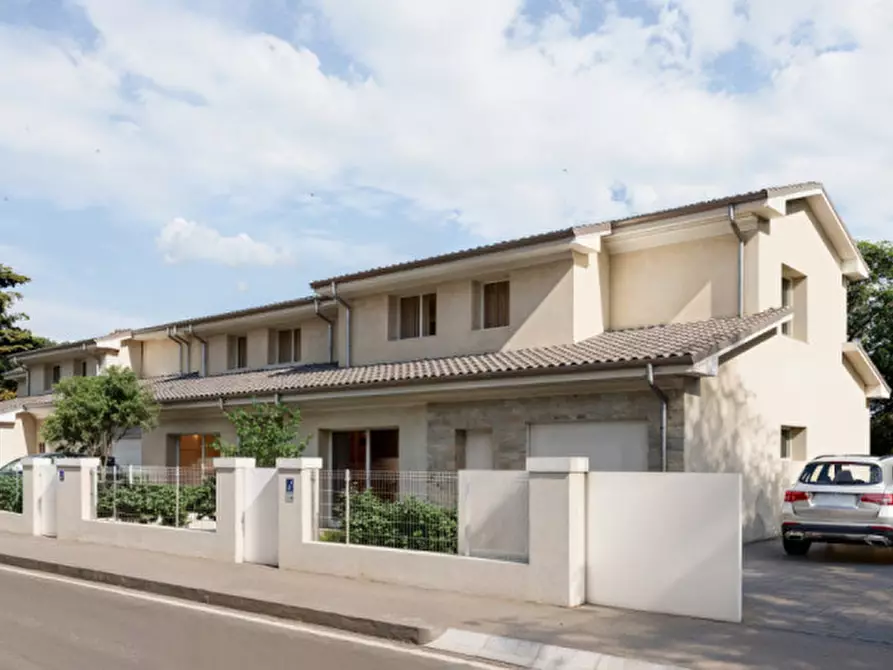 Immagine 3 di Casa bifamiliare in vendita  in Via Montano II a Villaga