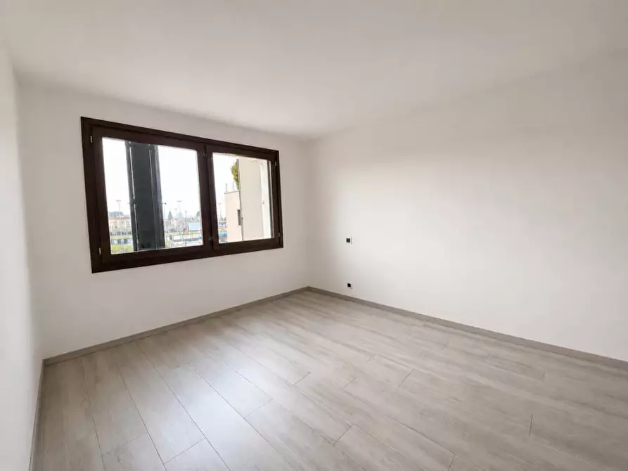 Immagine 4 di Appartamento in vendita  a Castelfranco Veneto