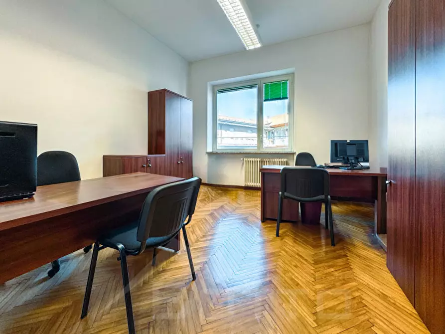 Immagine 19 di Ufficio in vendita  in Corso Semipione 27 a Borgomanero