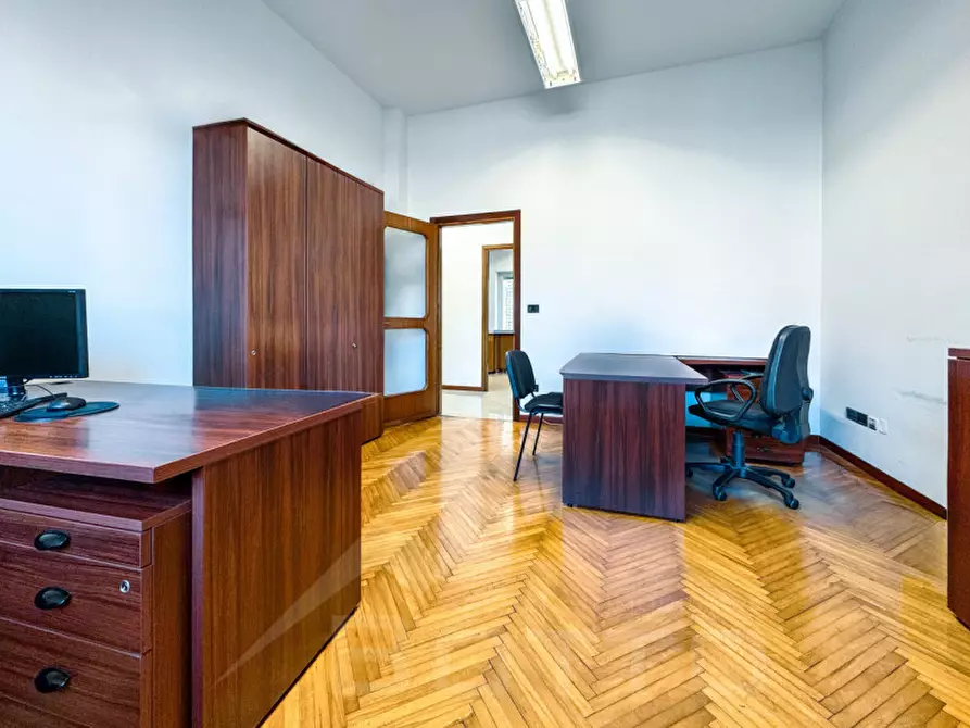 Immagine 20 di Ufficio in vendita  in Corso Semipione 27 a Borgomanero