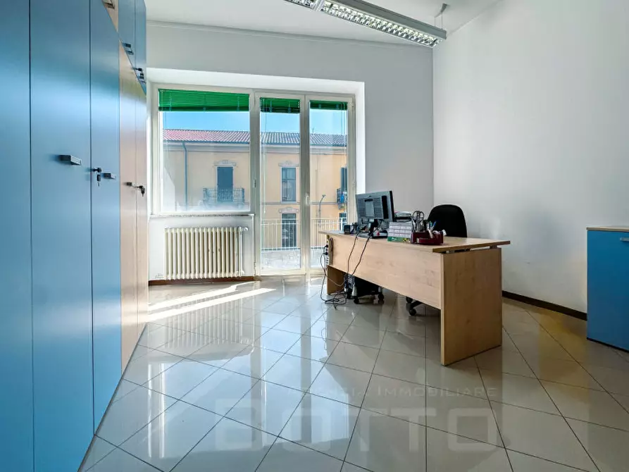 Immagine 22 di Ufficio in vendita  in Corso Semipione 27 a Borgomanero