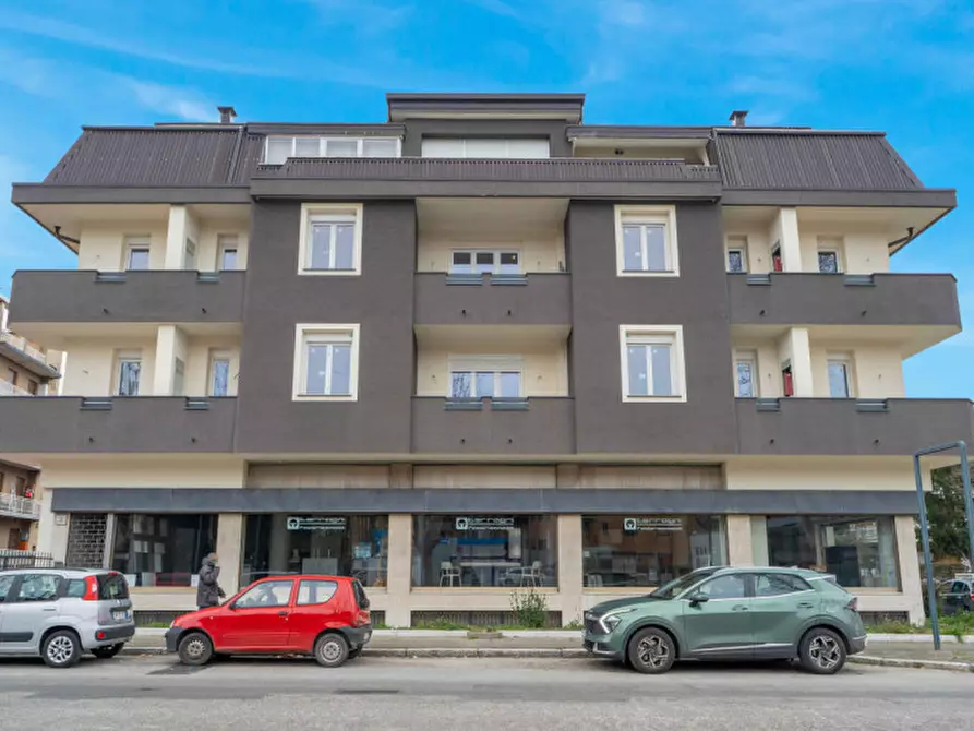 Immagine 1 di Appartamento in vendita  in Via Milano, 9 a Cesano Boscone