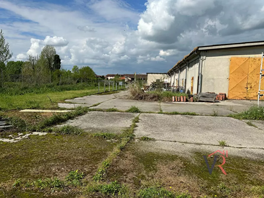Immagine 12 di Capannone industriale in vendita  a Dello