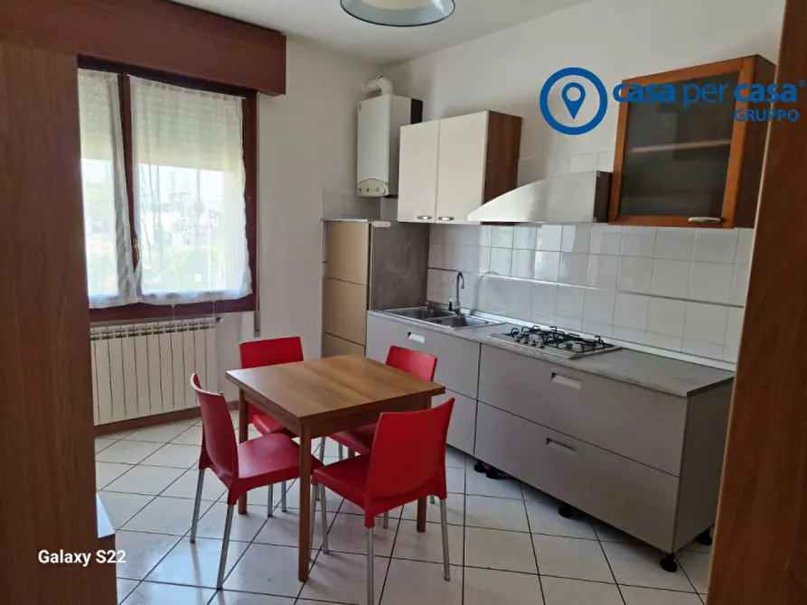 Immagine 1 di Appartamento in vendita  in Viale delle Industrie, 14 a Rovigo