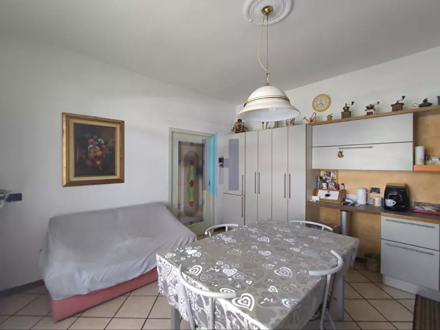 Immagine 5 di Casa indipendente in vendita  in Via IV Novembre a Capriano Del Colle