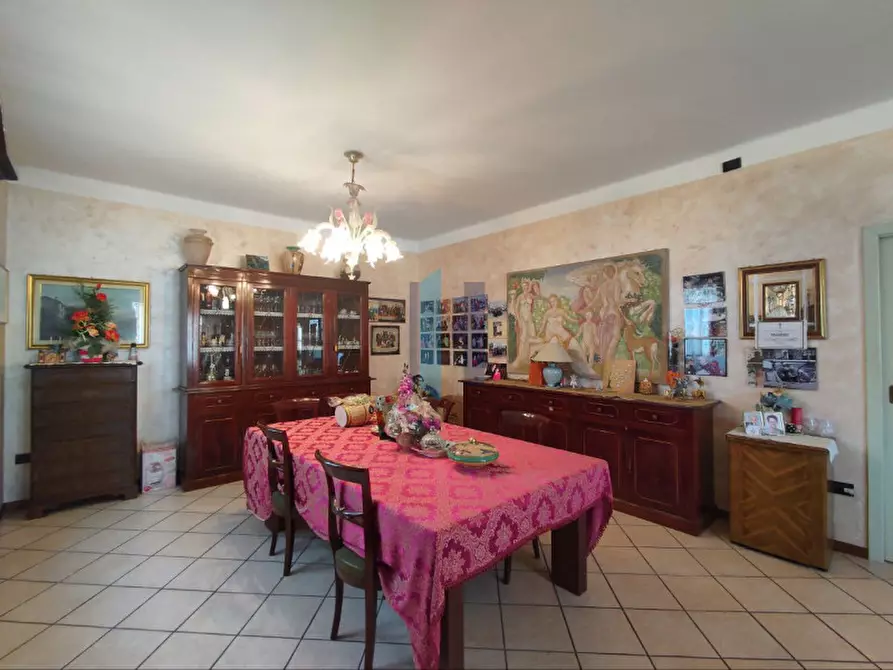 Immagine 6 di Casa indipendente in vendita  in Via IV Novembre a Capriano Del Colle