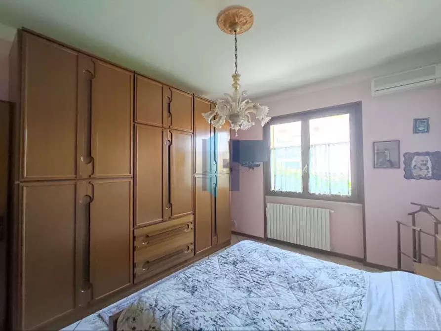 Immagine 13 di Casa indipendente in vendita  in Via IV Novembre a Capriano Del Colle