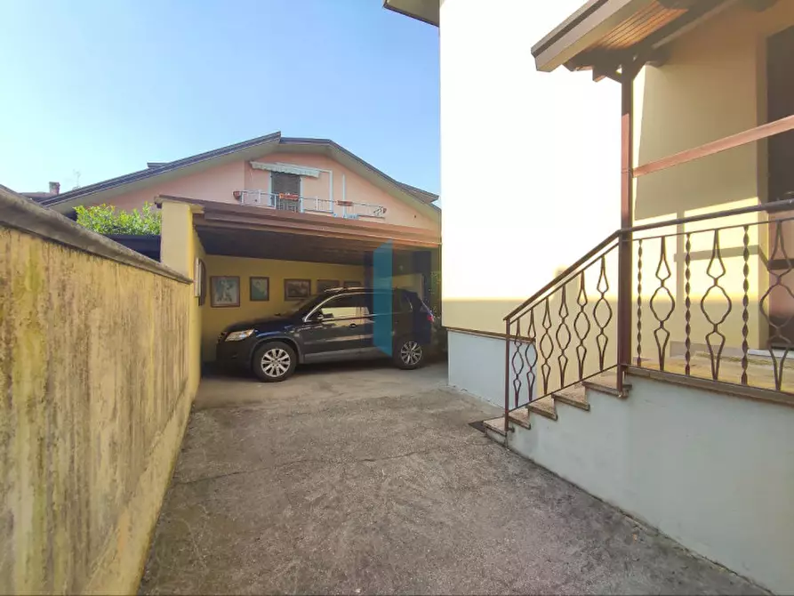 Immagine 29 di Casa indipendente in vendita  in Via IV Novembre a Capriano Del Colle