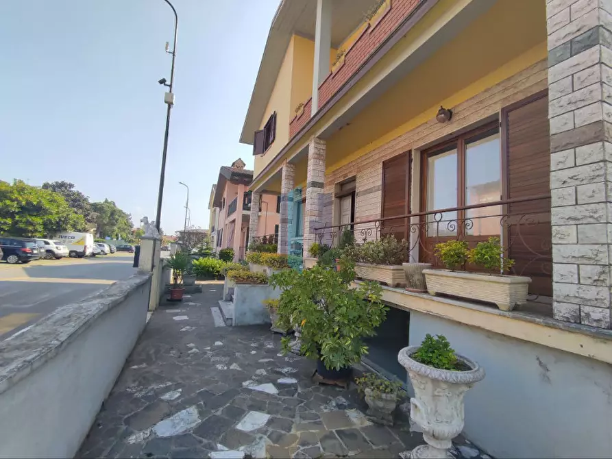 Immagine 31 di Casa indipendente in vendita  in Via IV Novembre a Capriano Del Colle