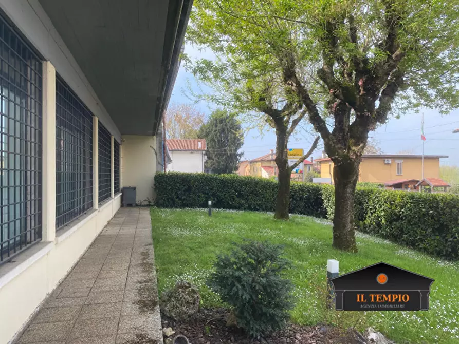 Immagine 10 di Capannone industriale in vendita  in Strada di Saviabona a Monticello Conte Otto