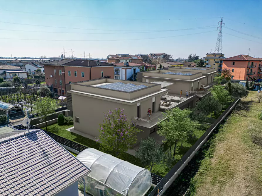 Immagine 4 di Villetta a schiera in vendita  a Verona