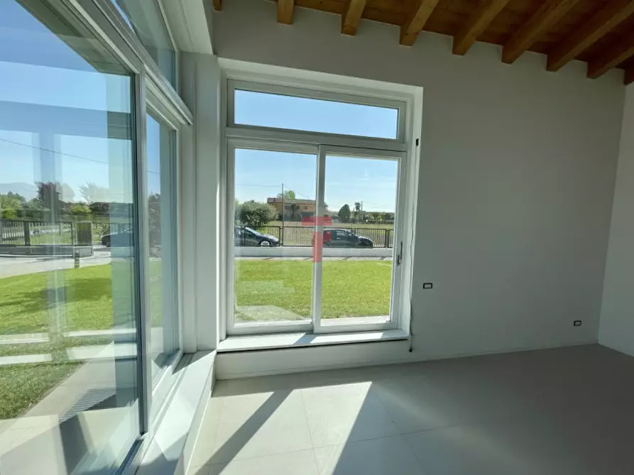 Immagine 13 di Casa bifamiliare in vendita  a Saonara