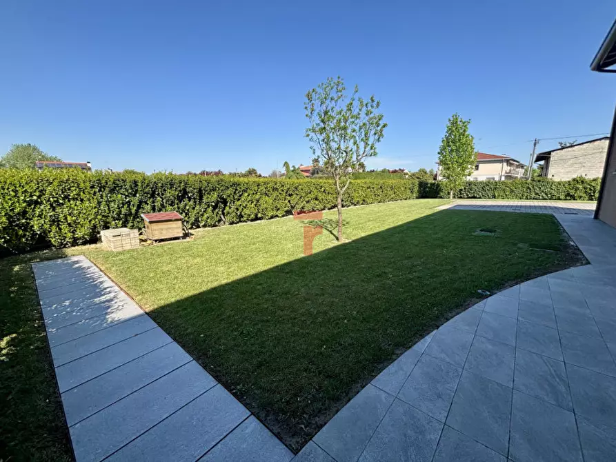 Immagine 35 di Casa bifamiliare in vendita  a Saonara