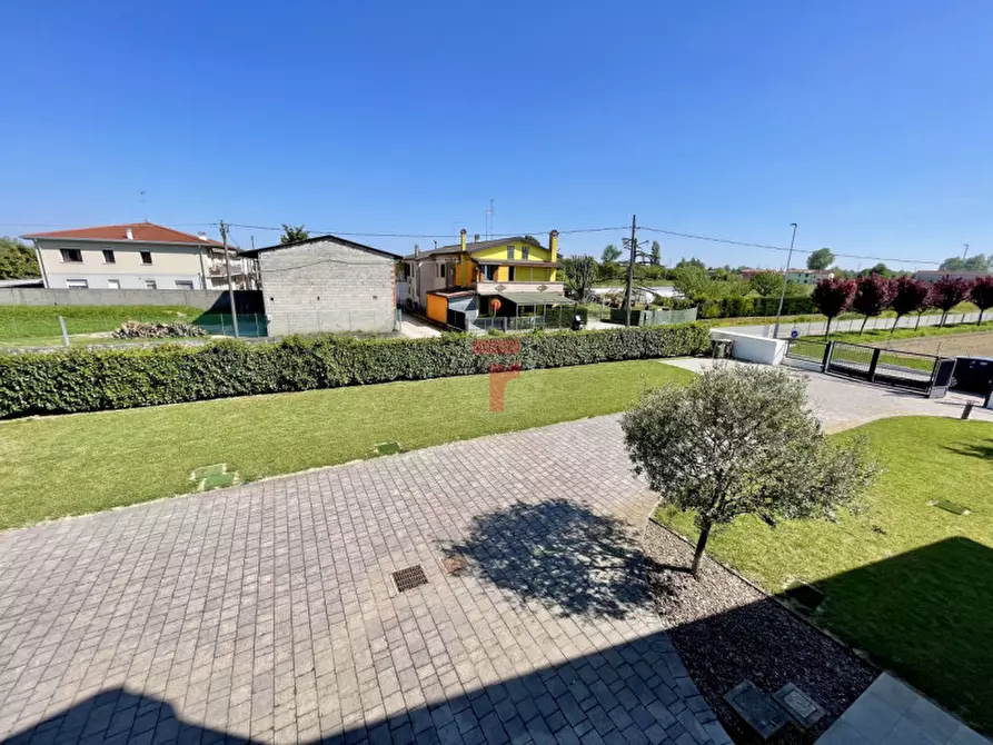 Immagine 37 di Casa bifamiliare in vendita  a Saonara