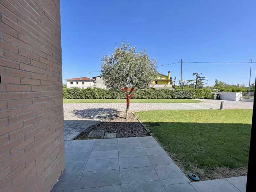Immagine 41 di Casa bifamiliare in vendita  a Saonara