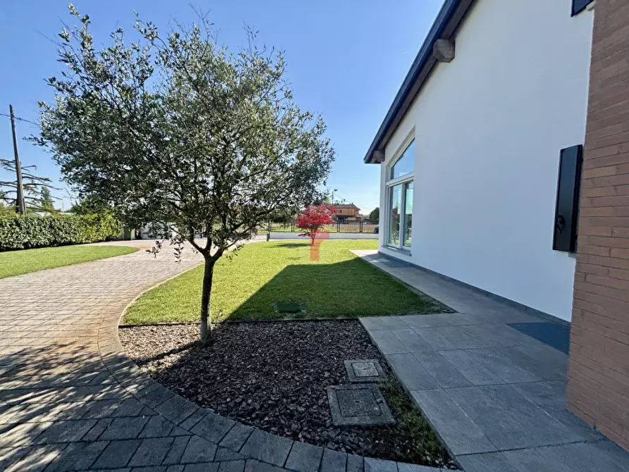 Immagine 45 di Casa bifamiliare in vendita  a Saonara