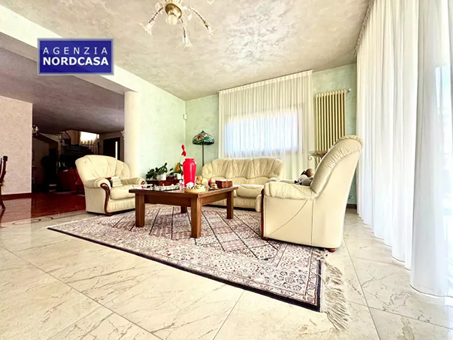 Immagine 9 di Villa in vendita  in Via Resistenza a Stra