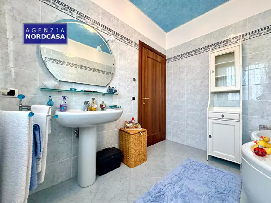 Immagine 11 di Villa in vendita  in Via Resistenza a Stra