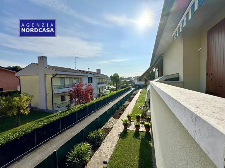 Immagine 15 di Villa in vendita  in Via Resistenza a Stra