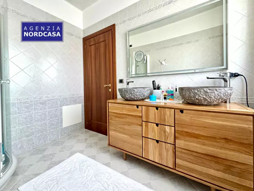 Immagine 19 di Villa in vendita  in Via Resistenza a Stra