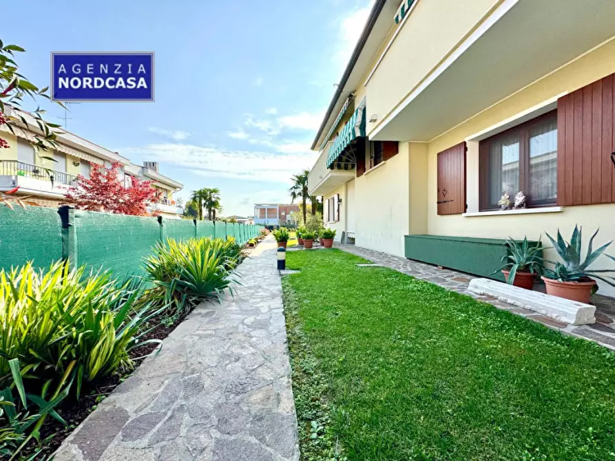 Immagine 24 di Villa in vendita  in Via Resistenza a Stra