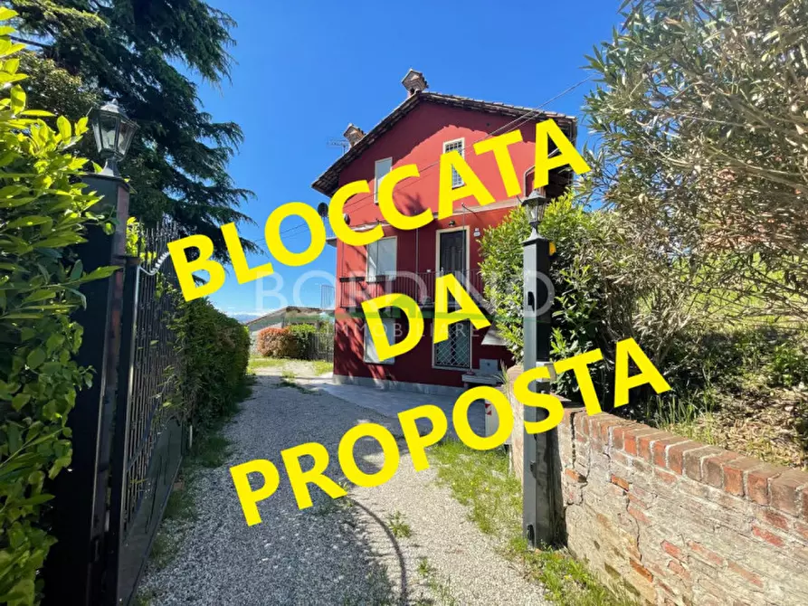 Immagine 1 di Casa indipendente in vendita  in Via Vincenzo Troia snc a Magliano Alfieri