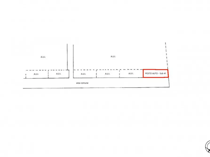 Immagine 1 di Posto auto in vendita  in Via dei Cigni, 21050 Porto Ceresio VA, Italia a Porto Ceresio
