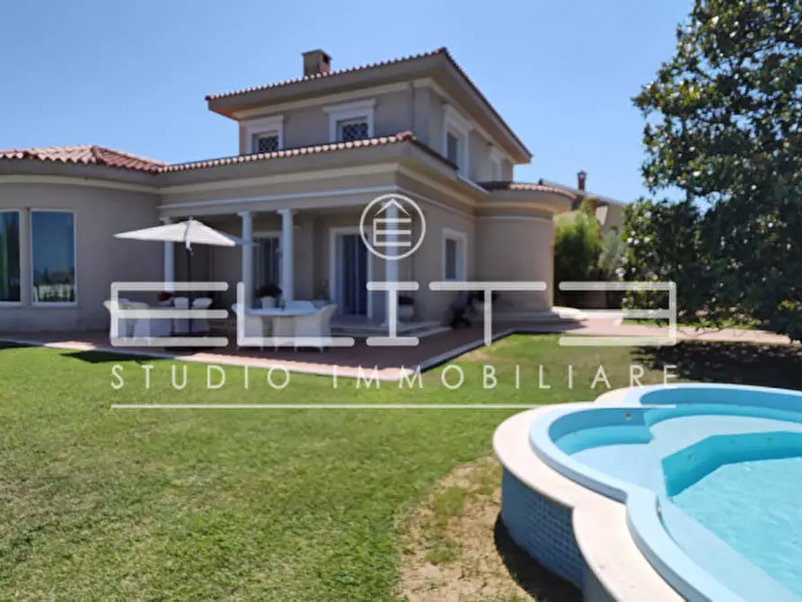 Immagine 2 di Villa in vendita  a Porto Recanati