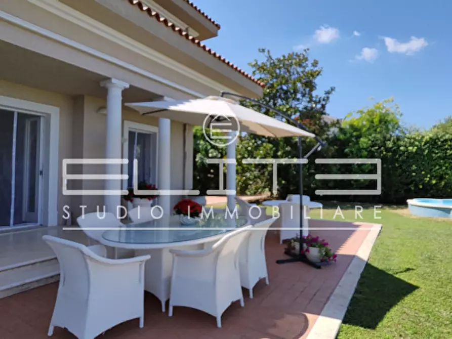 Immagine 4 di Villa in vendita  a Porto Recanati