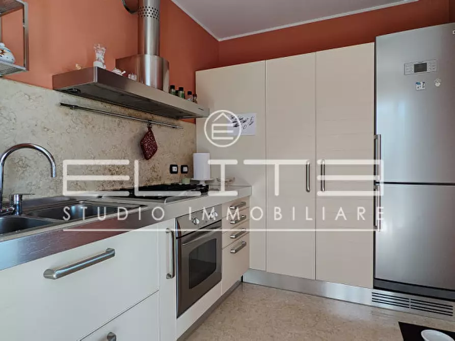 Immagine 8 di Villa in vendita  a Porto Recanati