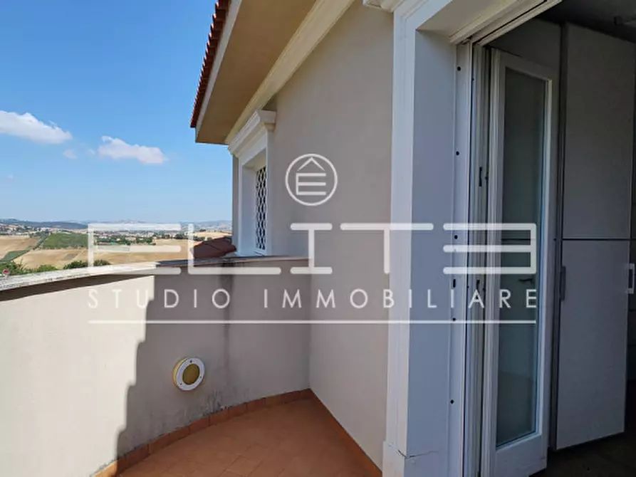Immagine 11 di Villa in vendita  a Porto Recanati