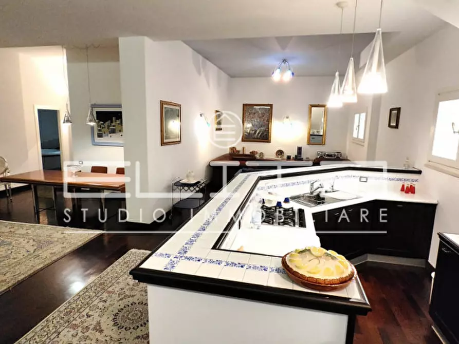Immagine 19 di Villa in vendita  a Porto Recanati