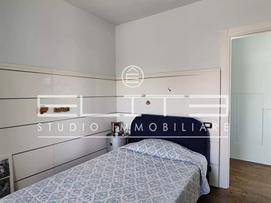 Immagine 13 di Villa in vendita  a Porto Recanati